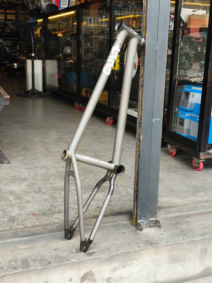 CULT SHORTY FRAME – KILIAN ROTH / PHOSPHATE RAW 20.5"