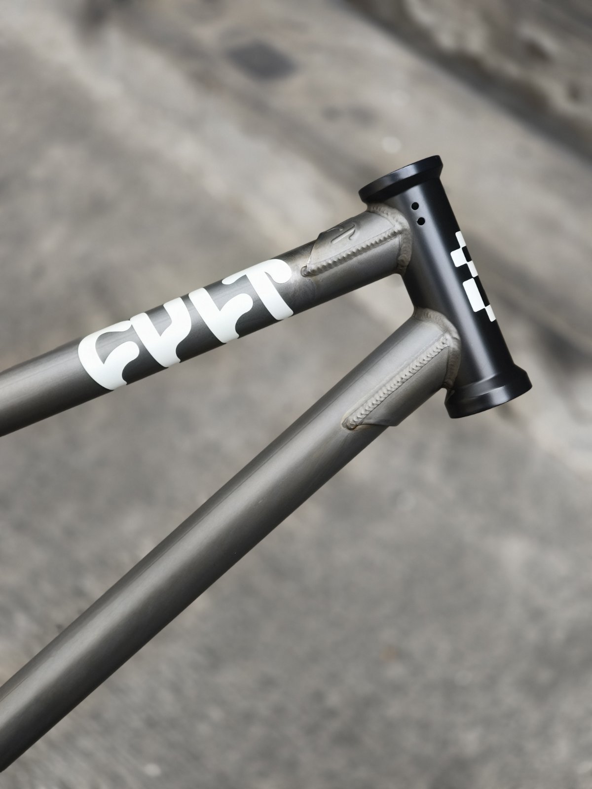 CULT SHORTY FRAME – KILIAN ROTH / PHOSPHATE RAW 20.5"