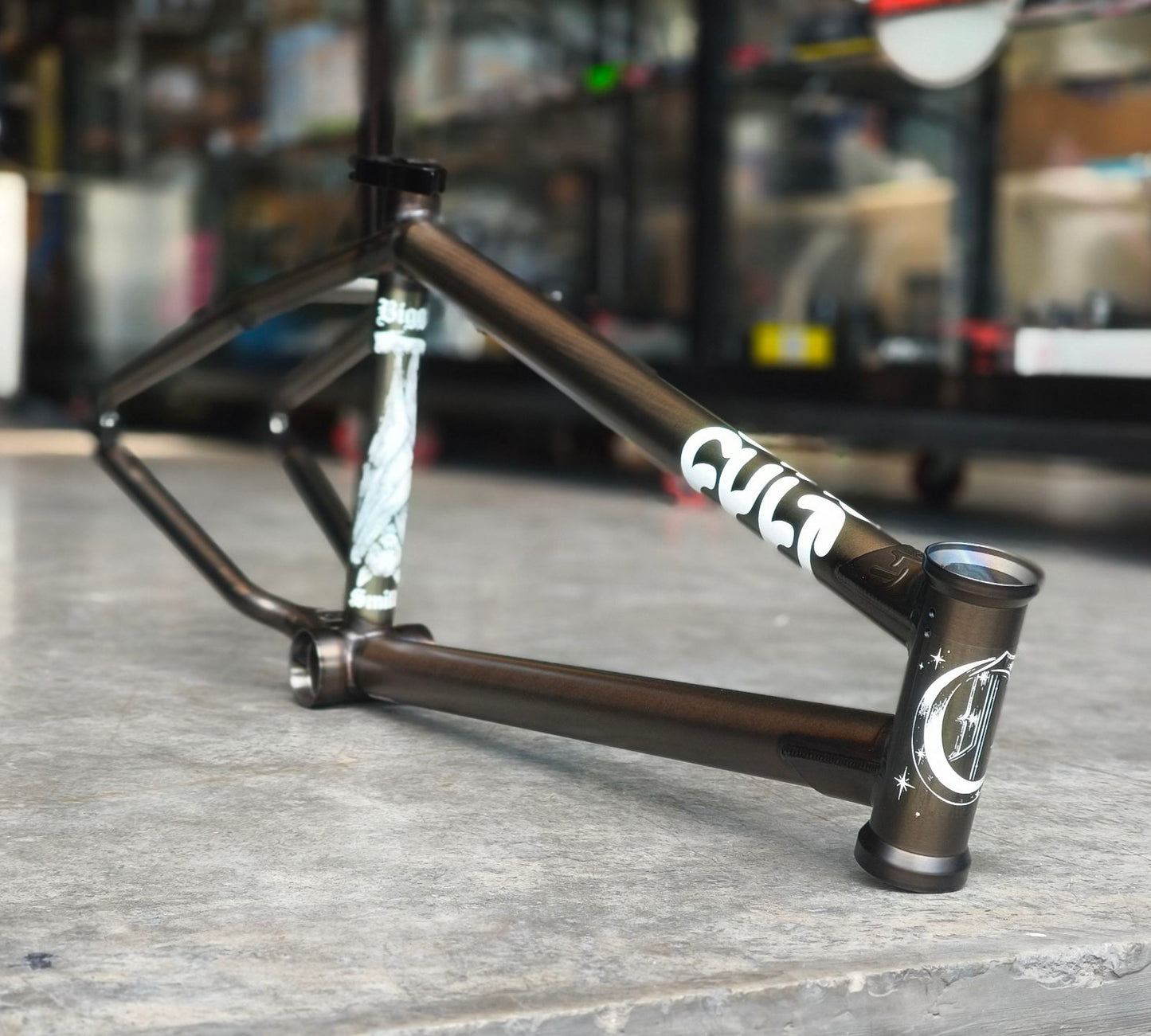 CULT BIGGIE IC2 FRAME – Devon Smillie Signature