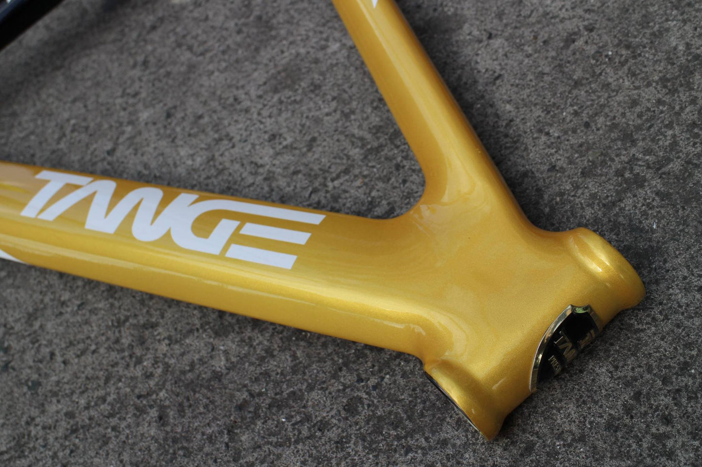 Tange, Carbon fixed gear frame