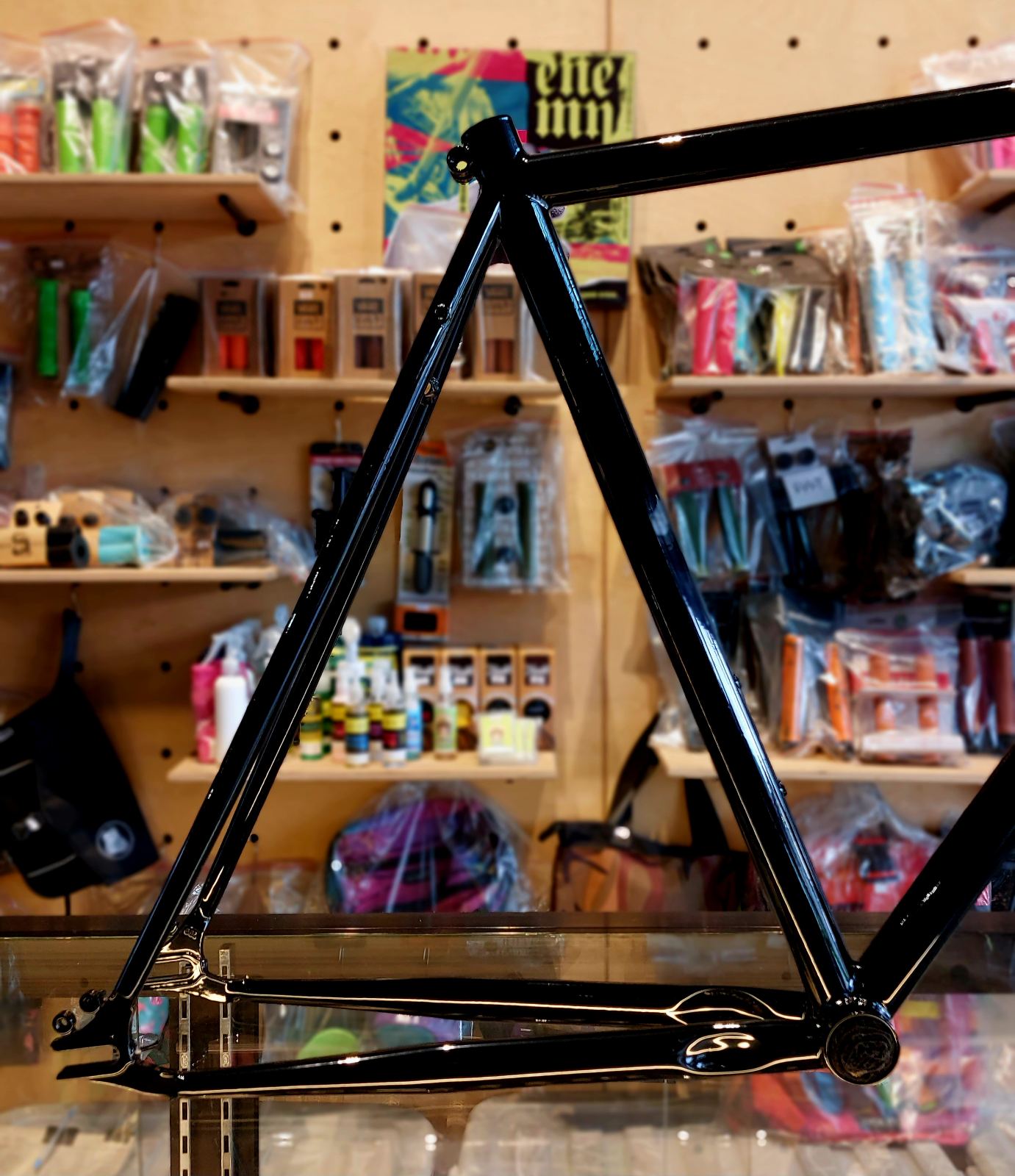 The Project, Hiten V2 Fixed gear/ SS Frame - Glossy Black Finish