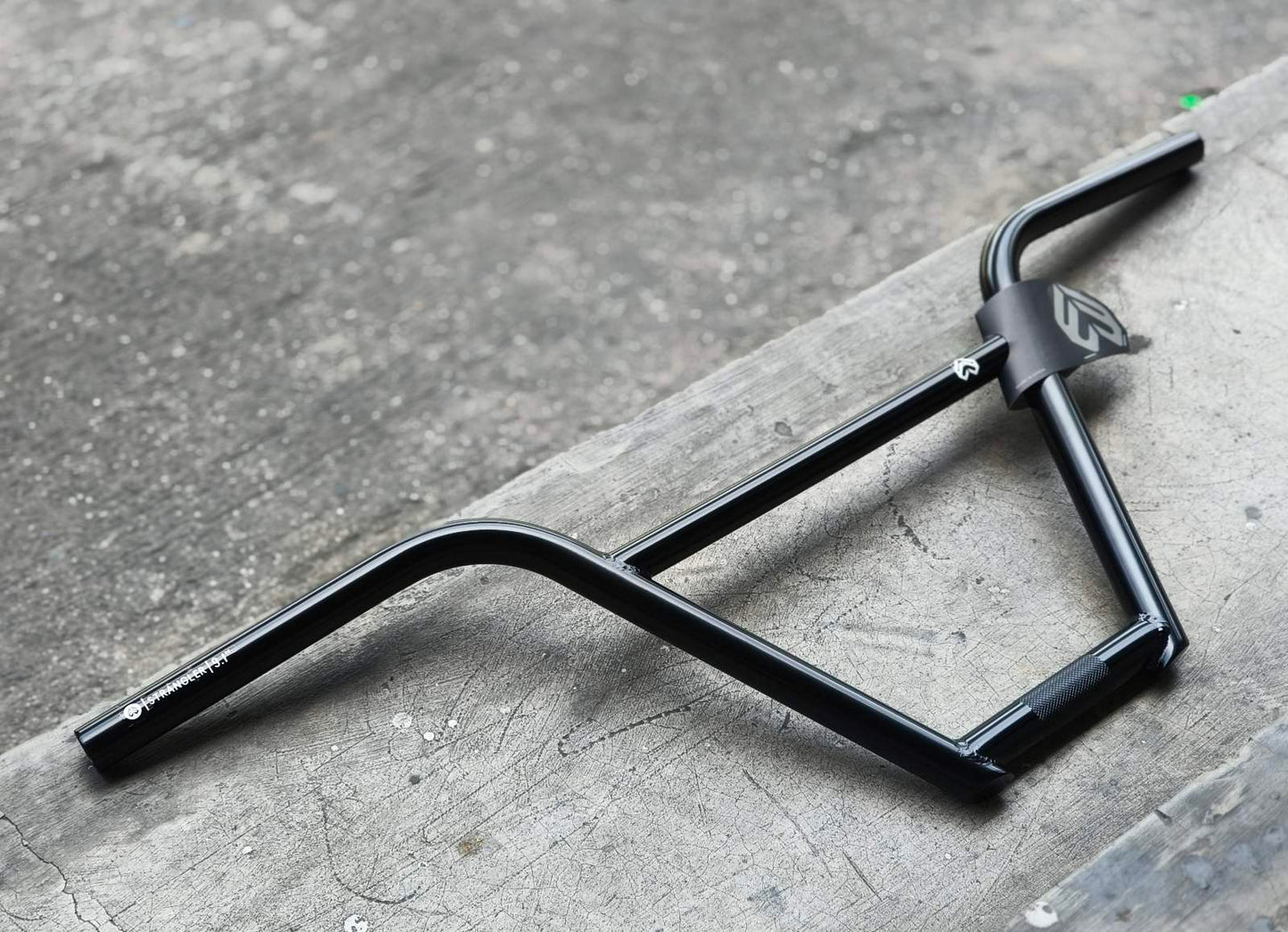 ÉCLAT STRANGLER BMX 4pc BAR (9.1" RISE)