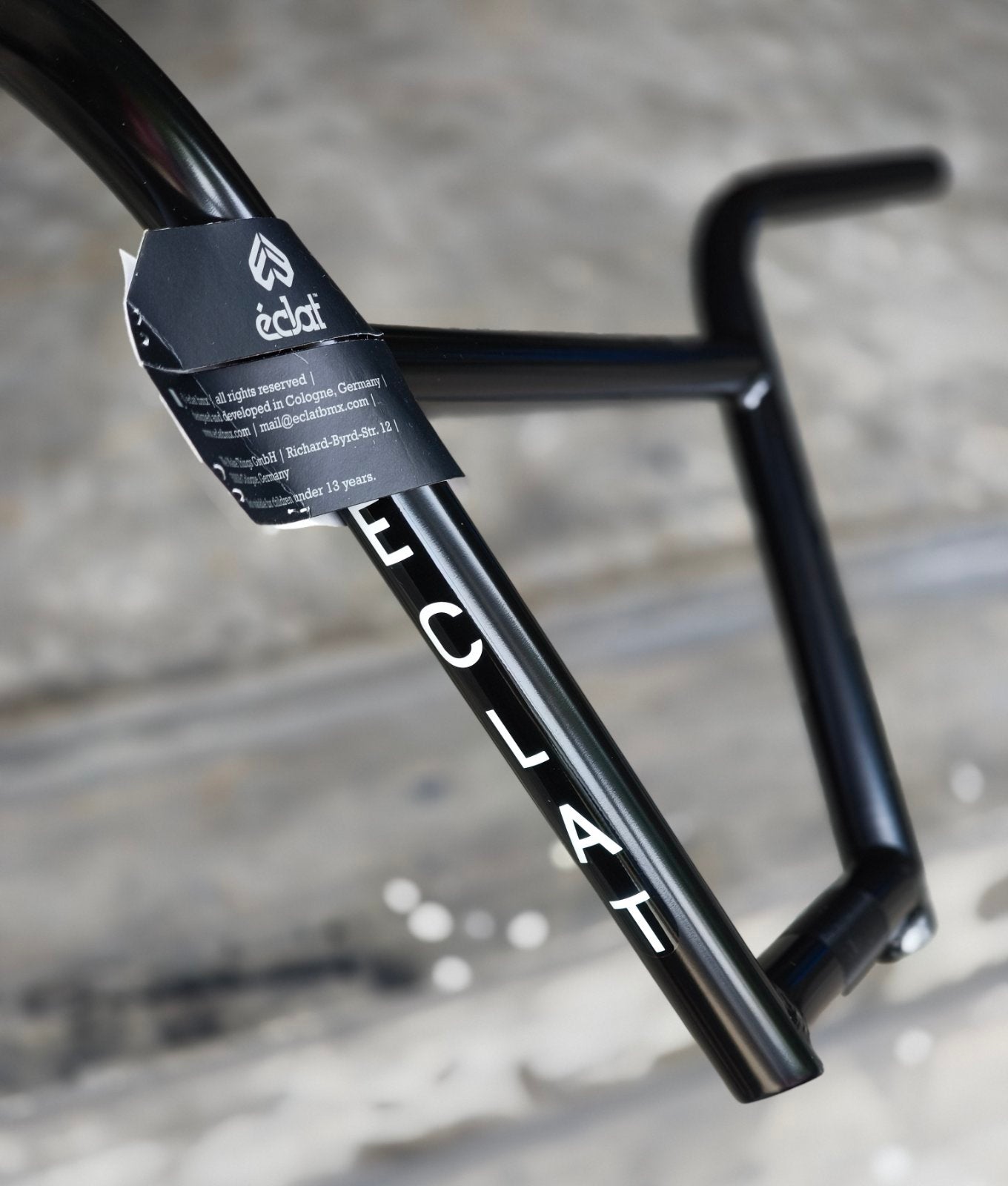 ÉCLAT STRANGLER BMX 4pc BAR (9.1" RISE)