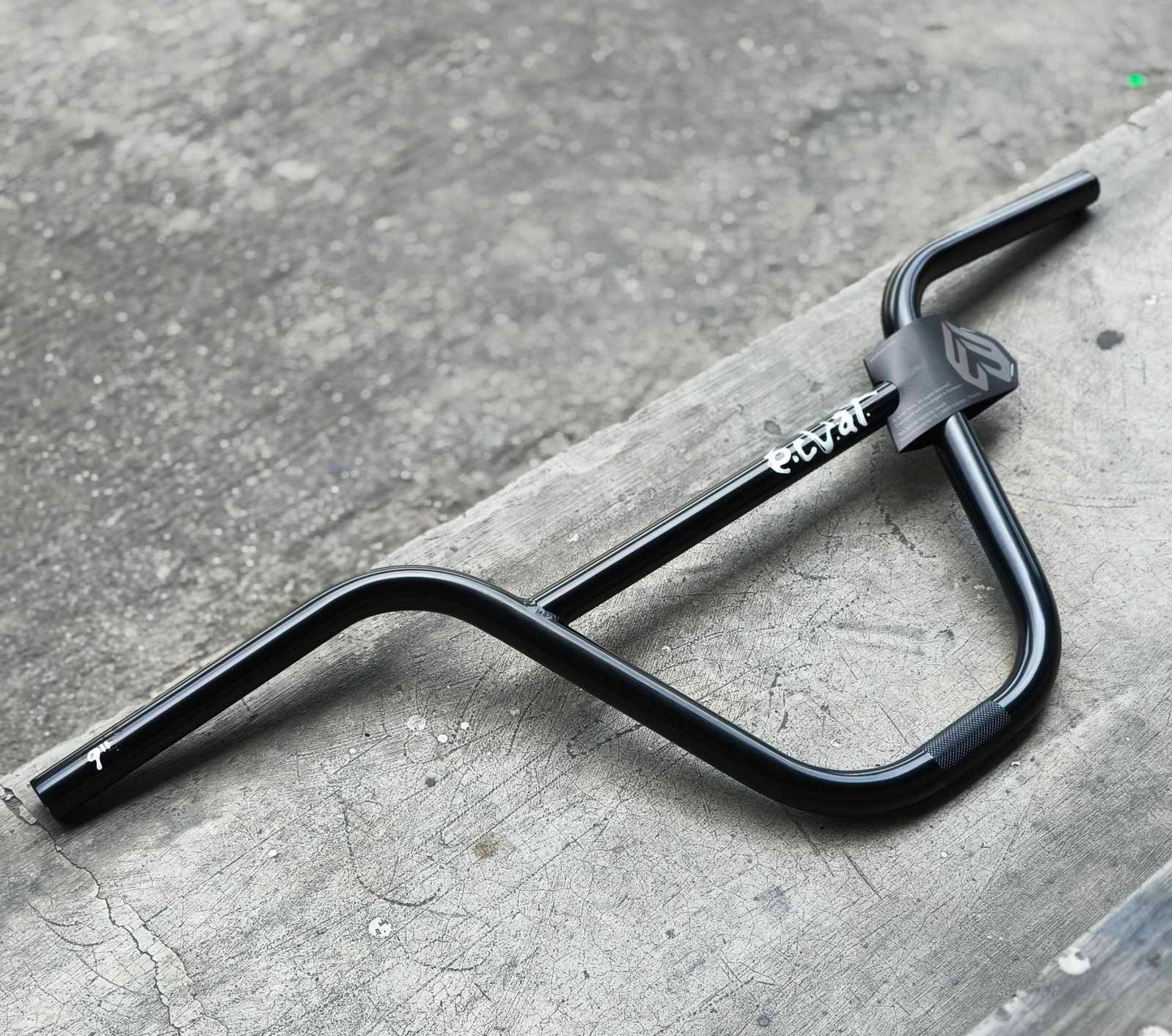 ÉCLAT CHOCOLATE BMX BAR – JORDAN GODWIN SIGNATURE (9" RISE)  BLACK