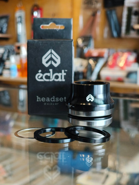 Eclat, Wave 22 Integrated Head Set - Black