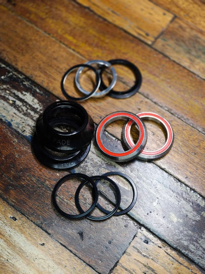 CULT INTEGRATED HEADSET