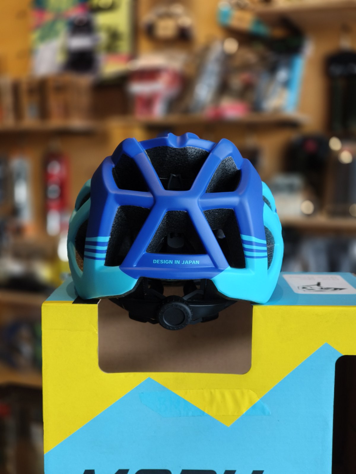 Helmet MTB Maru Tracer (available in Blue & Purple)