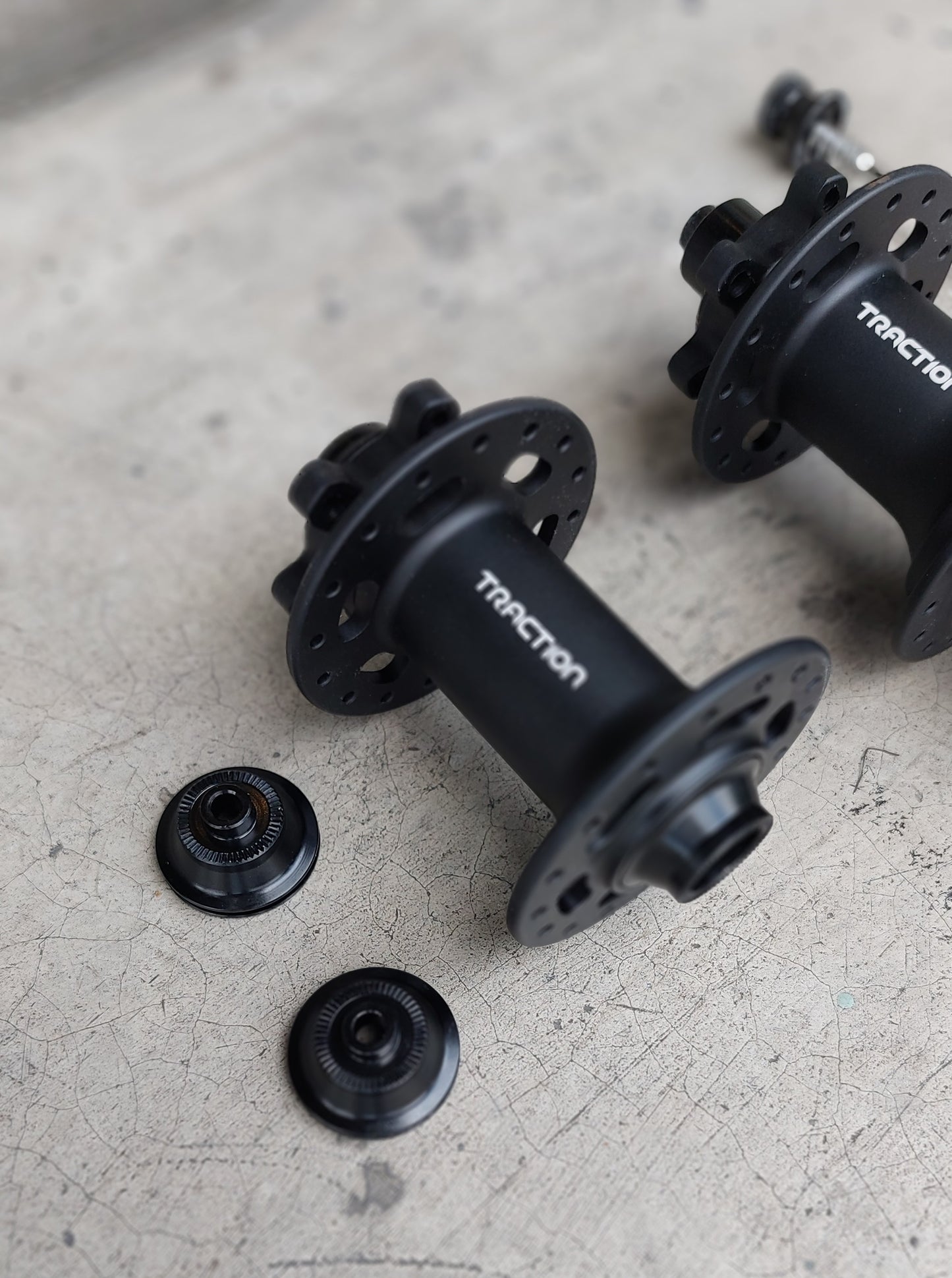 Traction Factorie, Non boost hubs - 32holes