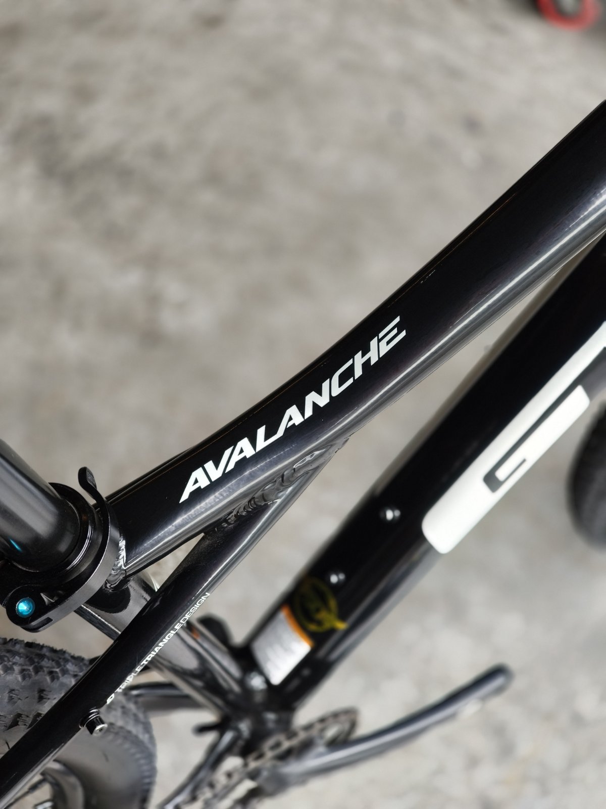 GT, Avalanche Comp (Small)- 29"