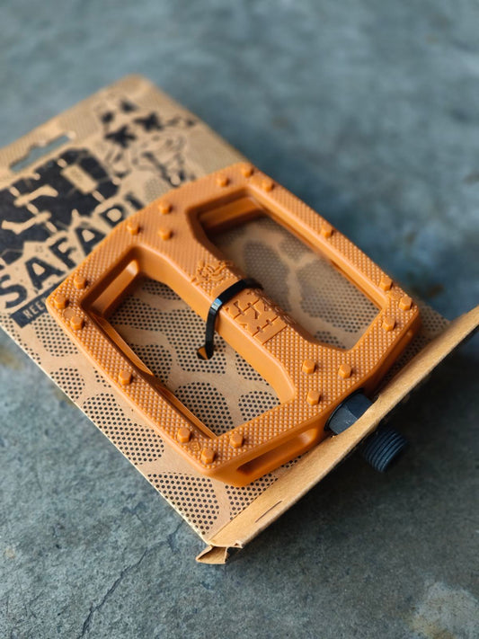 BSD SAFARI PEDALS - Available in Black & Dark Gum
