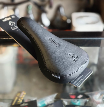 ÉCLAT BIOS PIVOTAL SEAT – BLACK