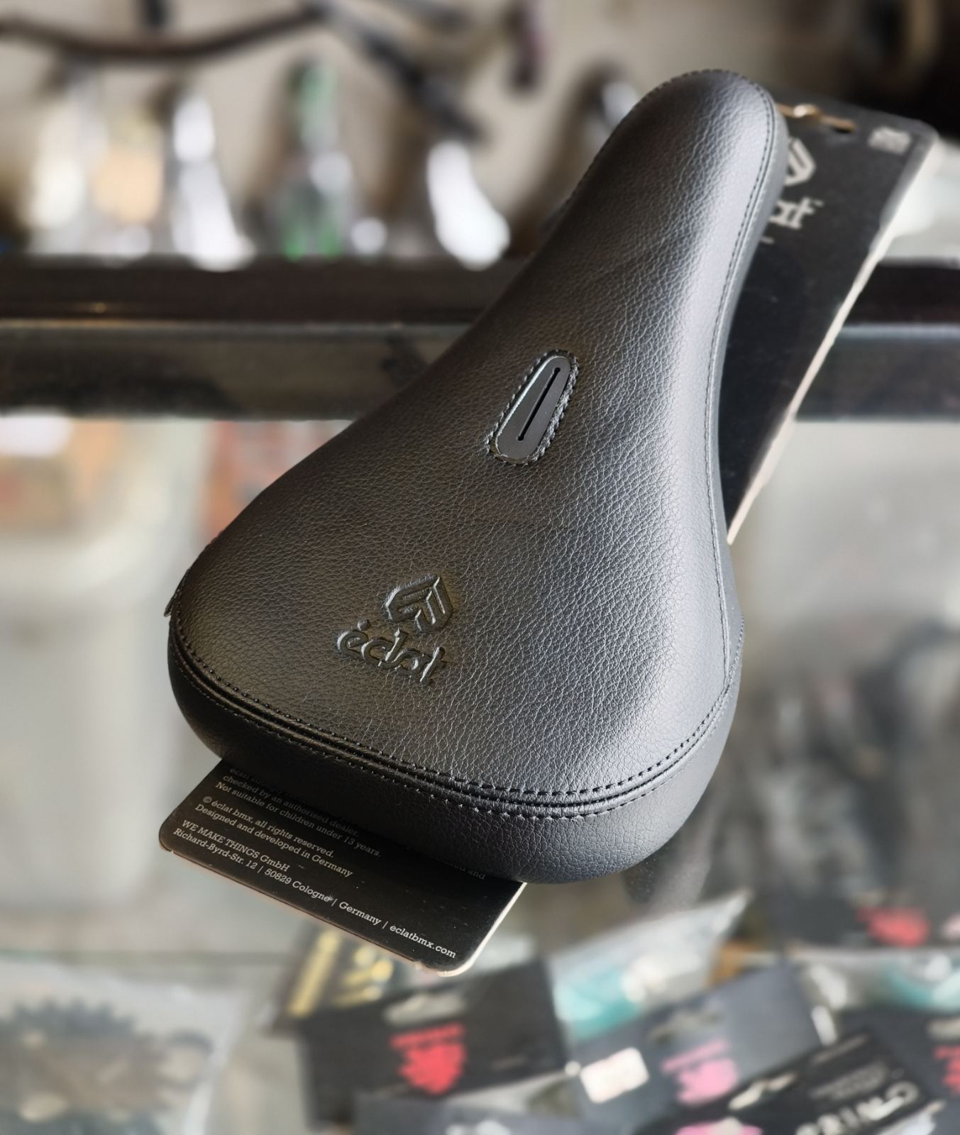 ÉCLAT BIOS PIVOTAL SEAT – BLACK