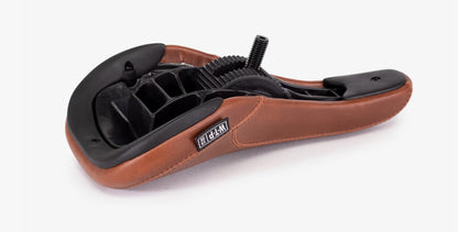 Wethepeople Team Pivotal Seat - Slim Brown