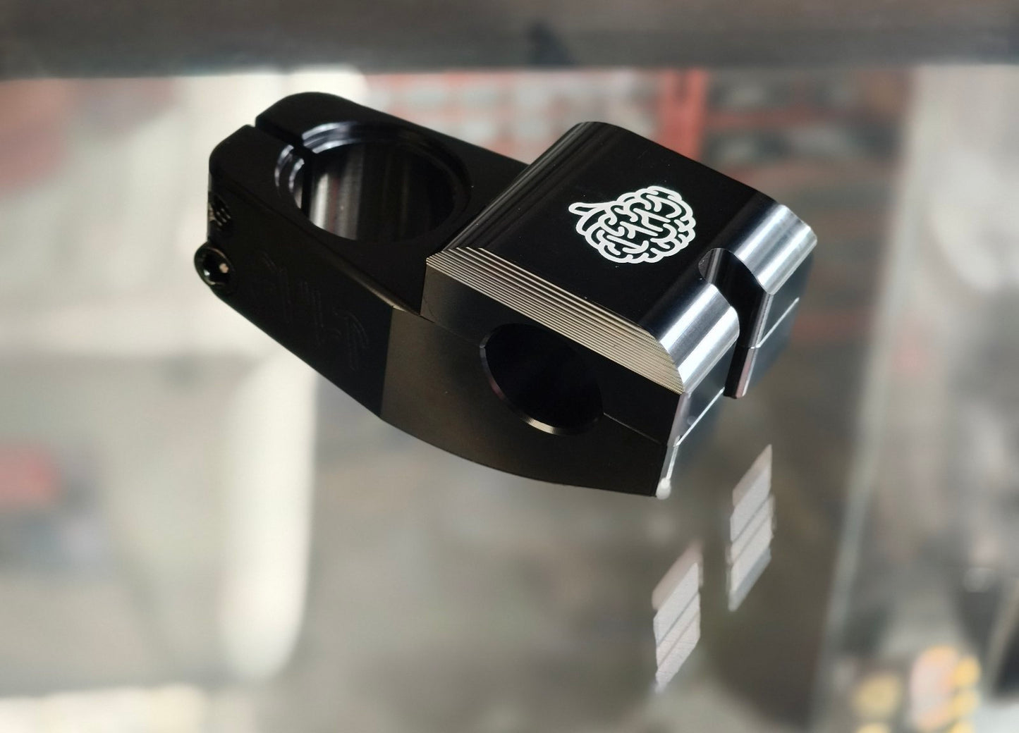 CULT MAX VU STEM – BLACK