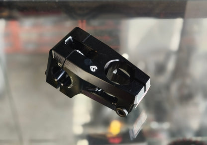 ÉCLAT FELIX FRONT LOAD STEM