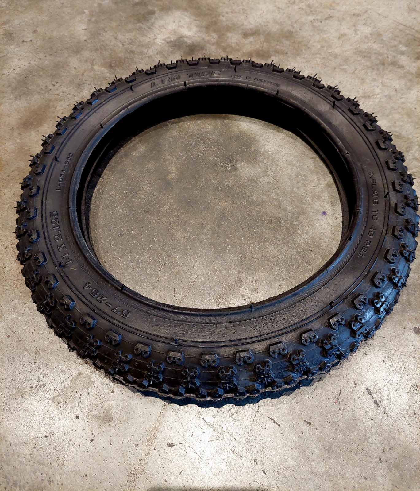 Tire 12 / Tire 14, Kids Bicycle Tire Leo (sold per piece)