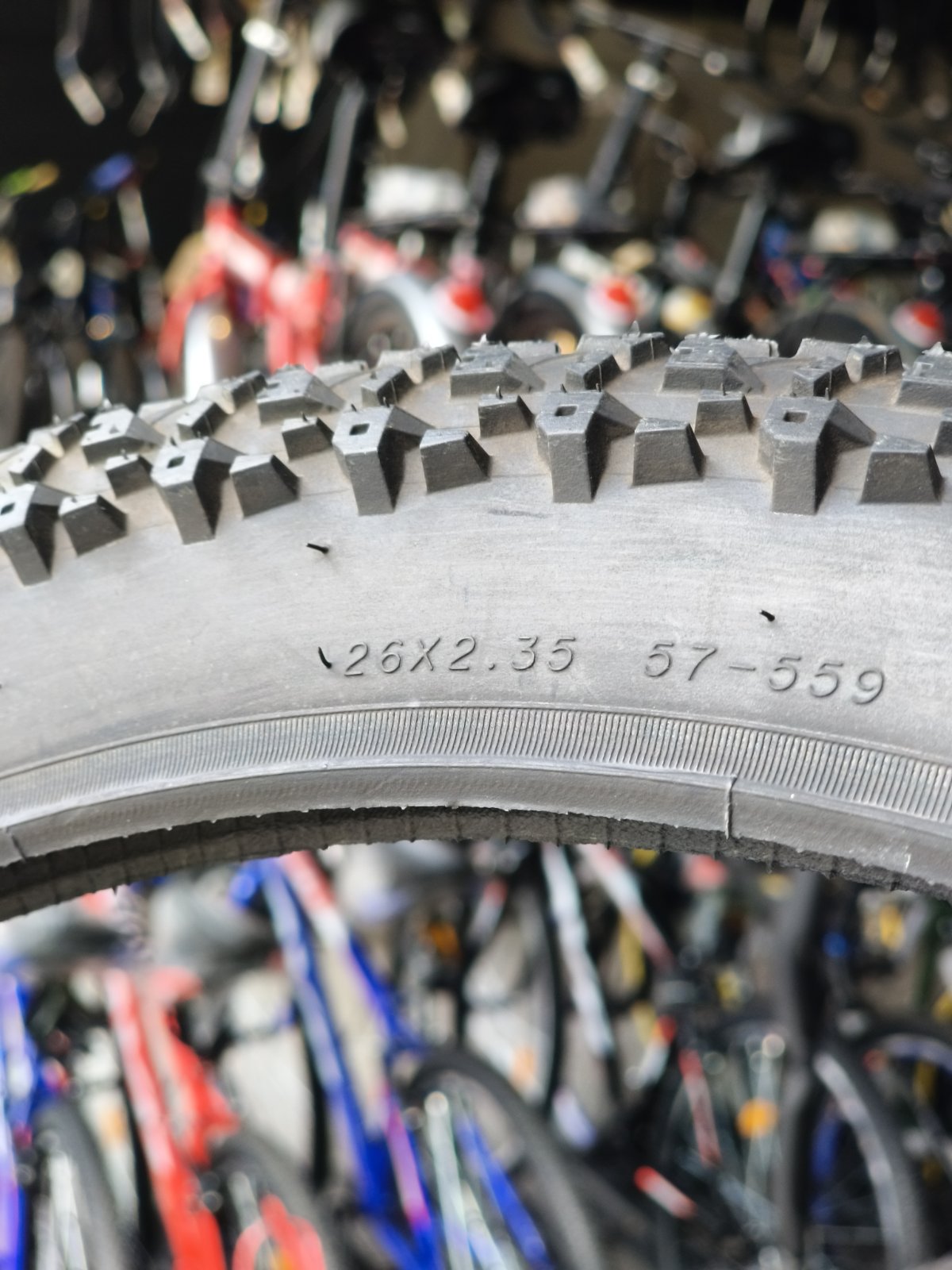 Tire 26 x 2.35 Innova (Wire On)