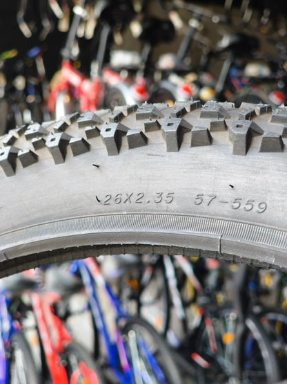 Tire 26 x 2.35 Innova (Wire On)