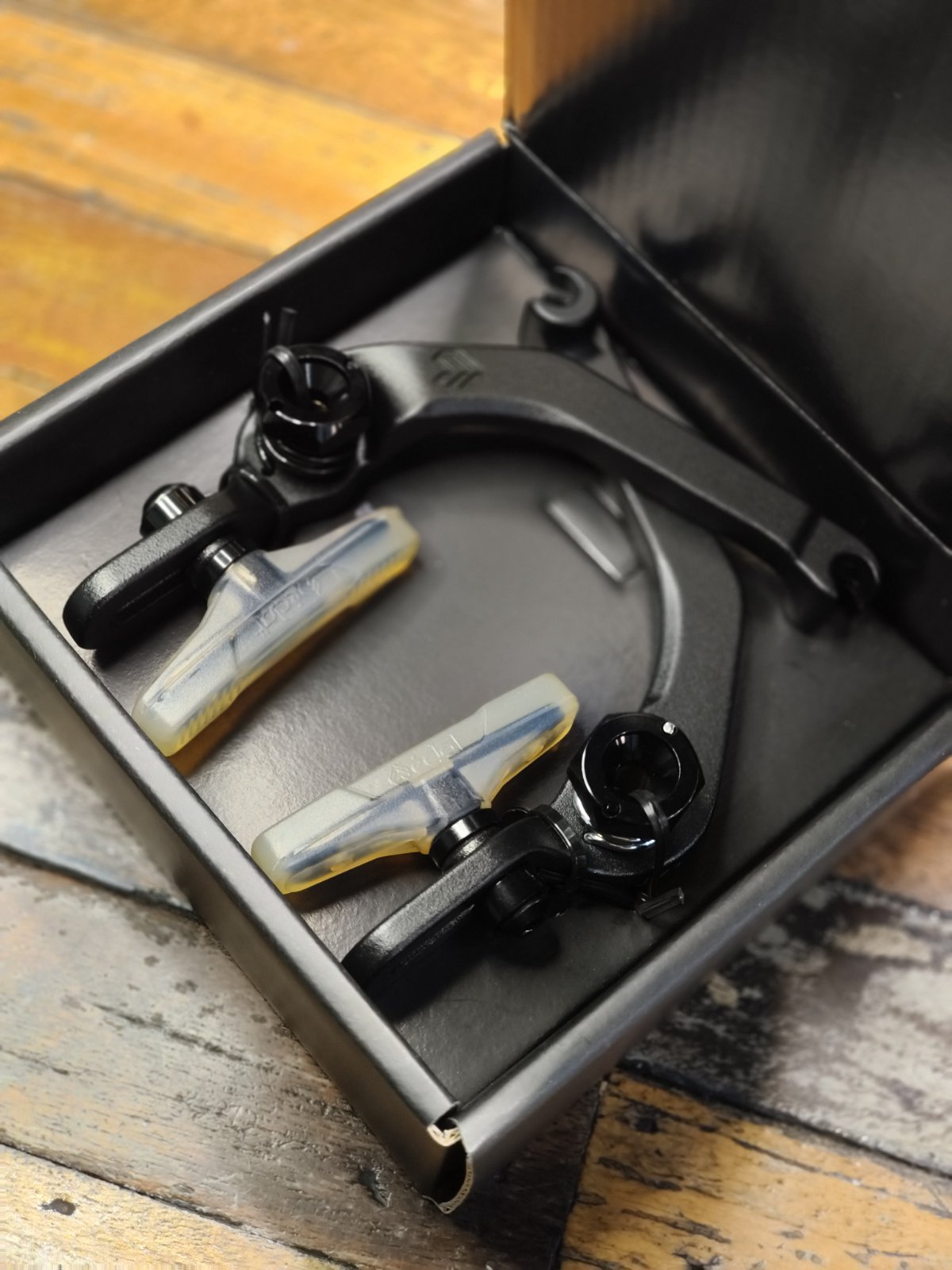 ÉCLAT DEVICE U-BRAKE – BLACK