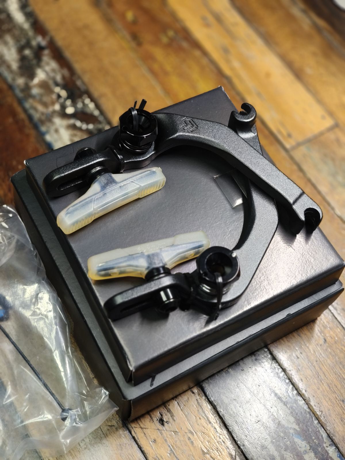 ÉCLAT DEVICE U-BRAKE – BLACK