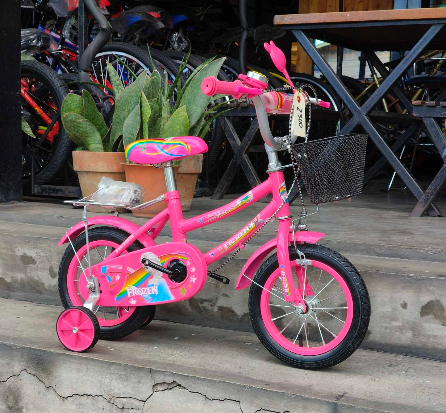 Bike 12 (suitable for kids aged 2 to 3 years old)