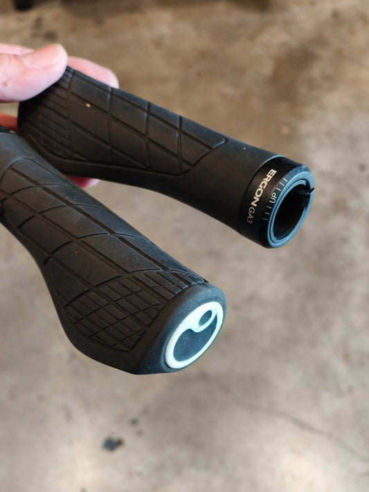 Preowned - ERGON GA3 GRIPS