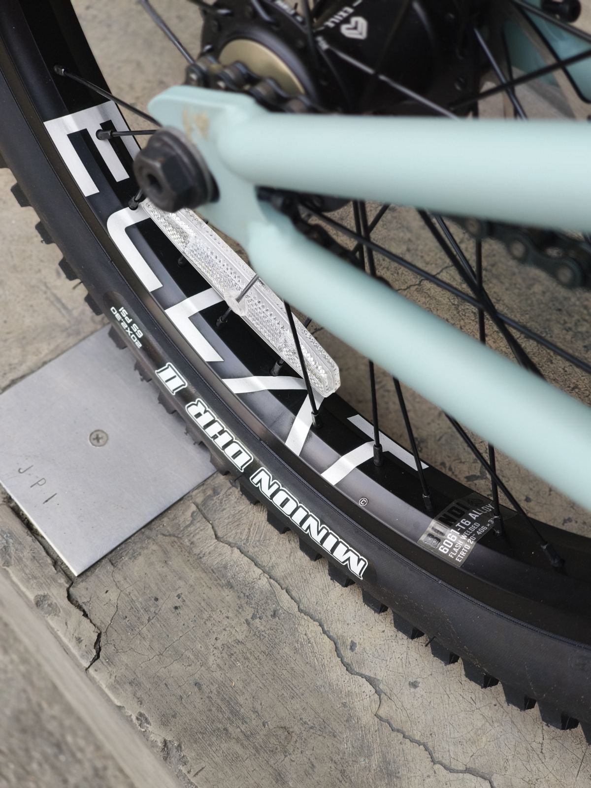 WETHEPEOPLE SWAMPMASTER – MATTE SWAMP GREY