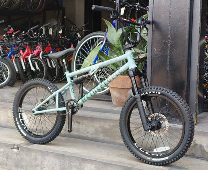 WETHEPEOPLE SWAMPMASTER – MATTE SWAMP GREY