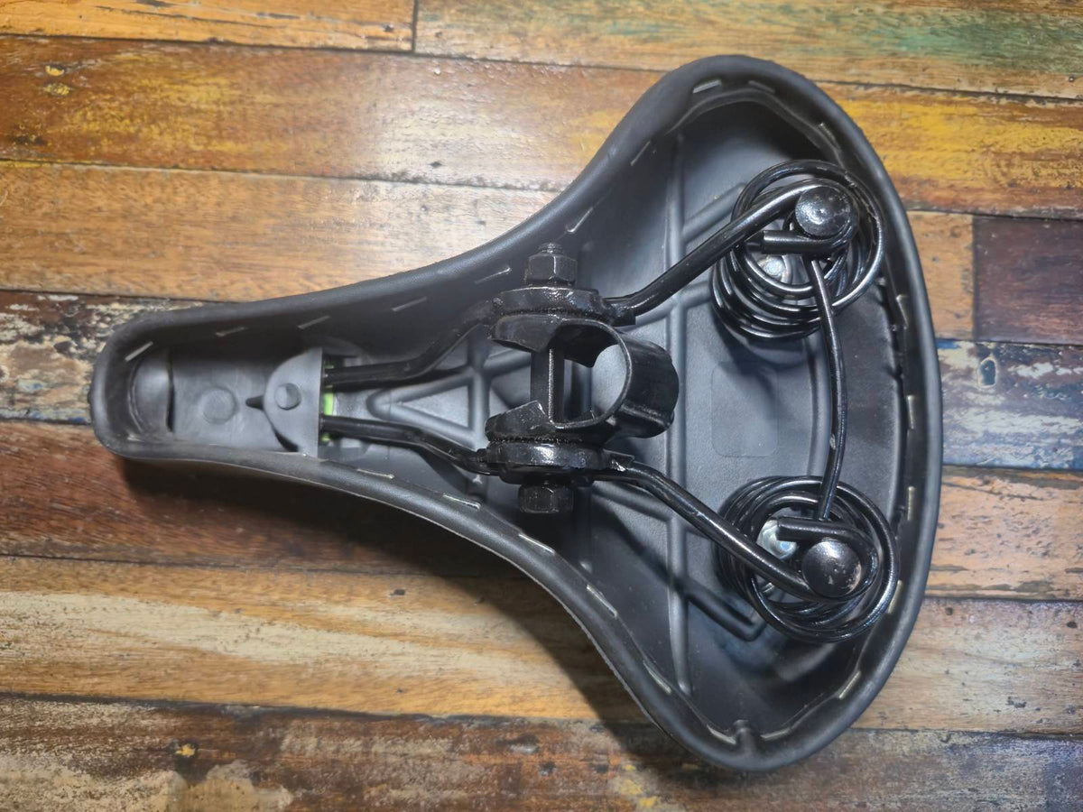 Saddle w/ Spring