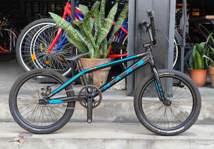 PREOWNED HARO RACE LITE PRO BMX