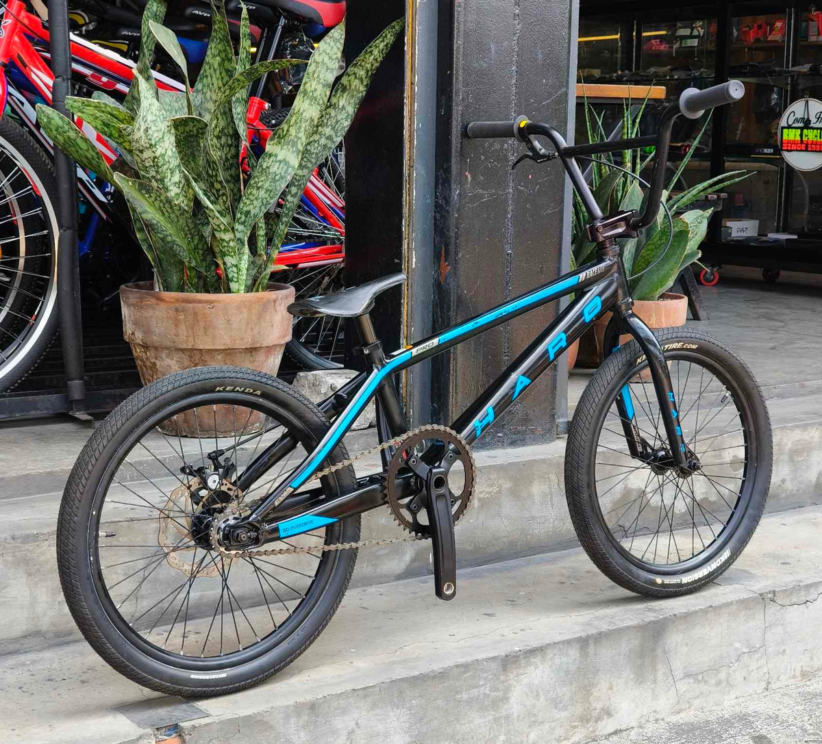 PREOWNED HARO RACE LITE PRO BMX